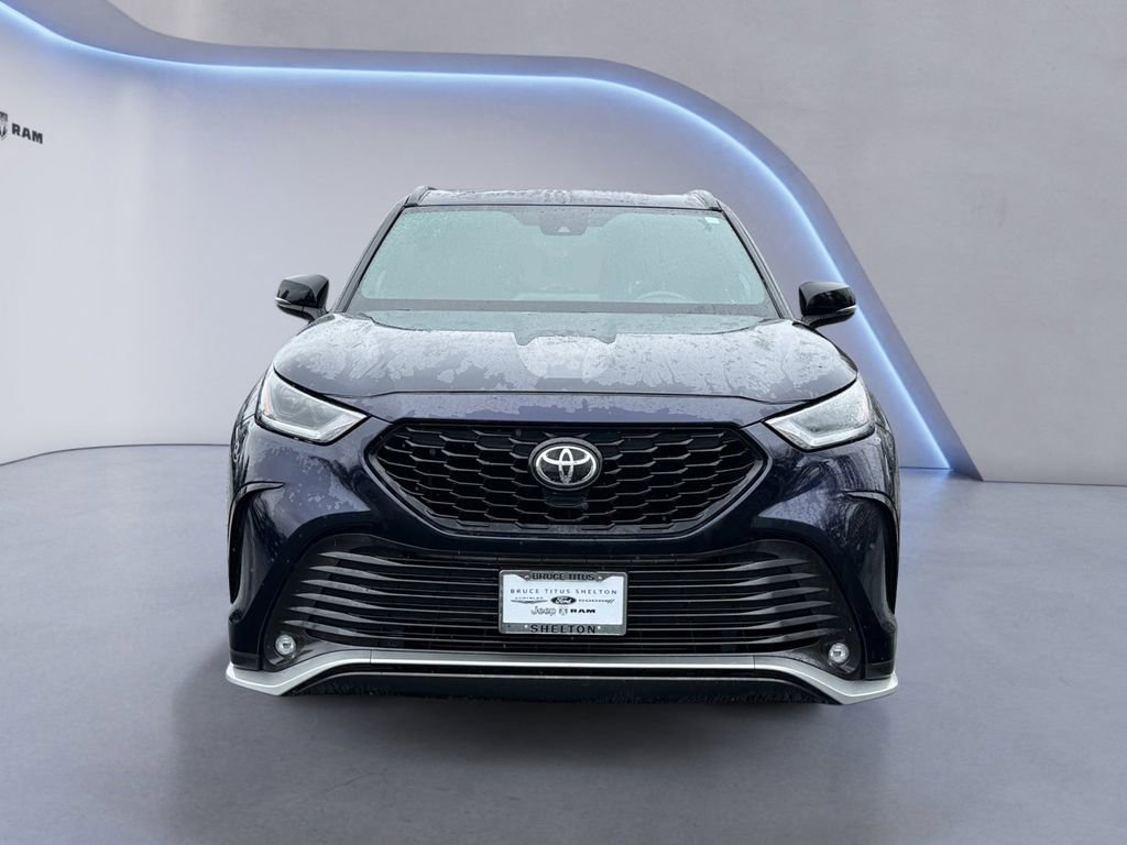 Used 2021 Toyota Highlander XSE image 8