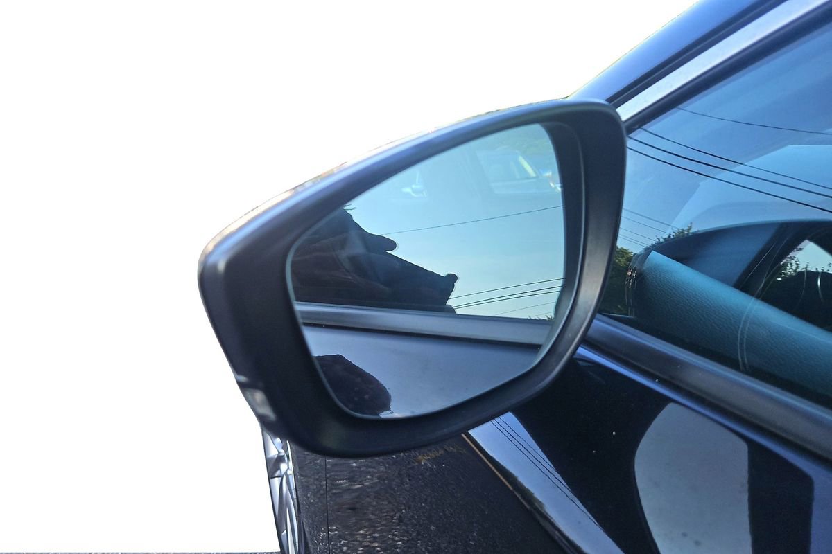 Used 2021 MAZDA MAZDA3 s image 23