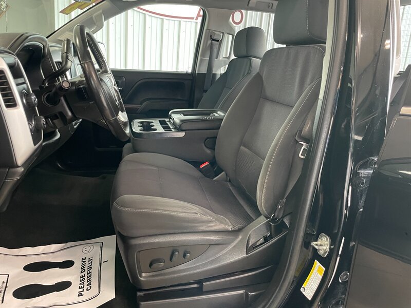 Used 2018 GMC Sierra 1500 SLE w/ SLE Value Package AWD/4WD image 18