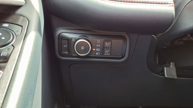 Used 2025 Ford Explorer ST-Line w/ ST-Line Street Pack image 34