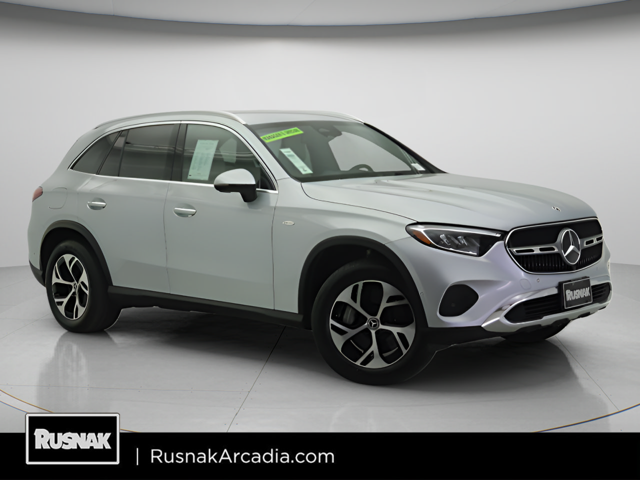 Used 2025 Mercedes-Benz GLC 350e 4MATIC image 1