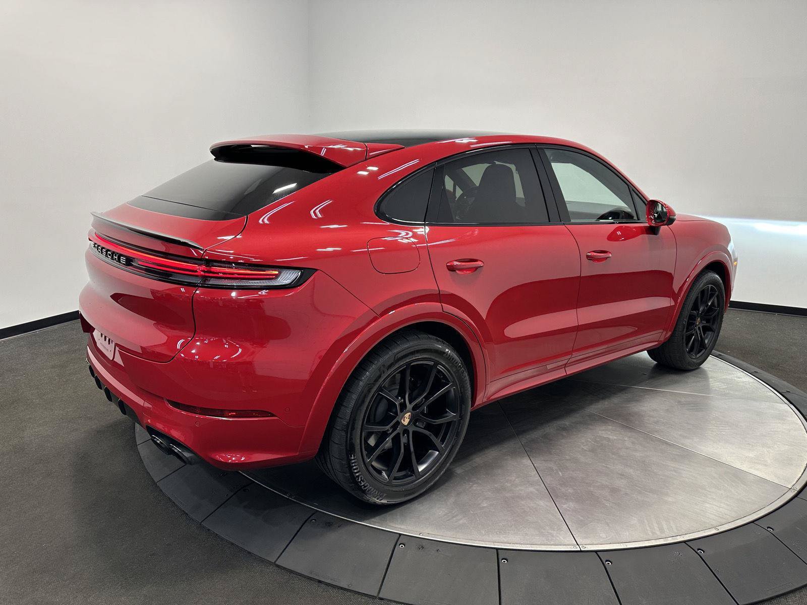 Certified 2026 Porsche Cayenne Coupe AWD/4WD image 7