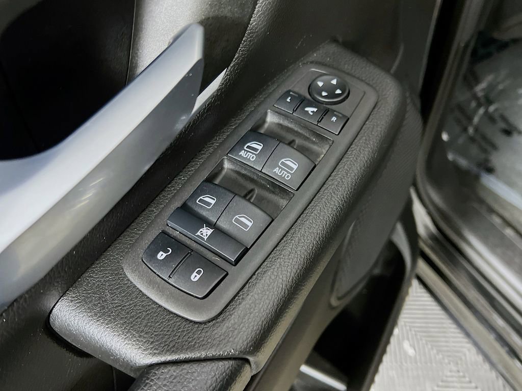 Used 2023 RAM 1500 Big Horn image 33