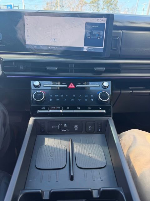 Certified 2025 Hyundai Santa Fe Calligraphy image 8