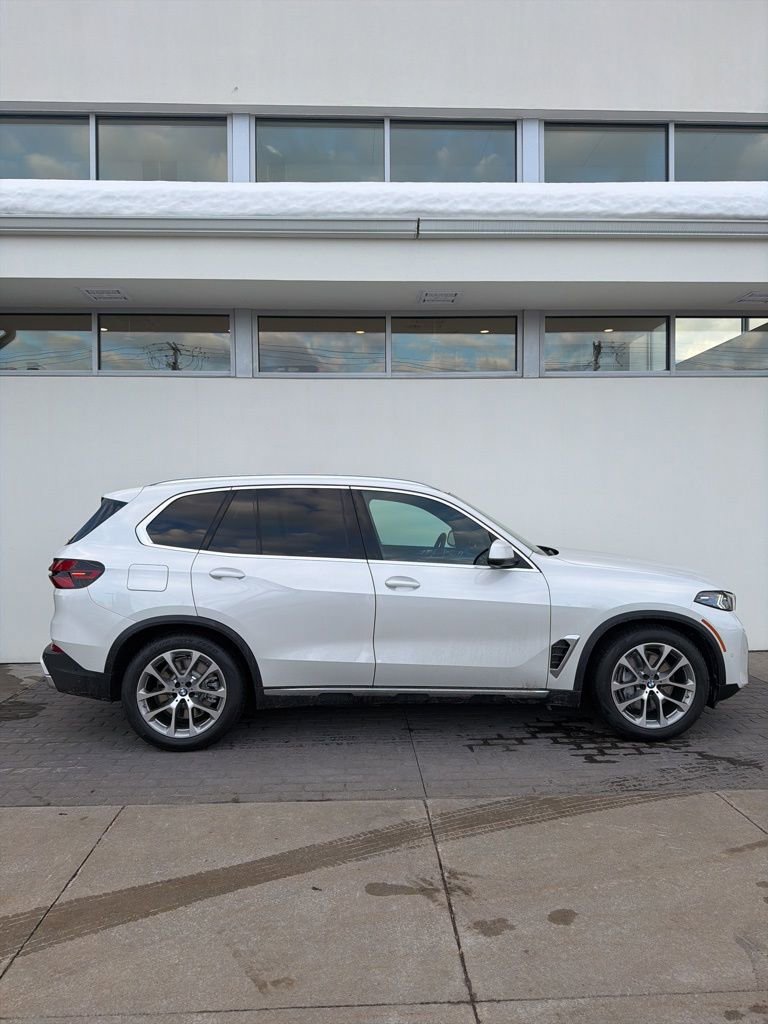 New 2026 BMW X7 M60i image 55