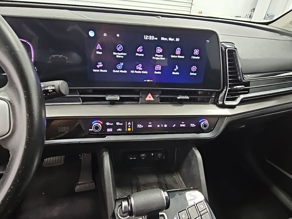 Used 2023 Kia Sportage EX FWD image 13