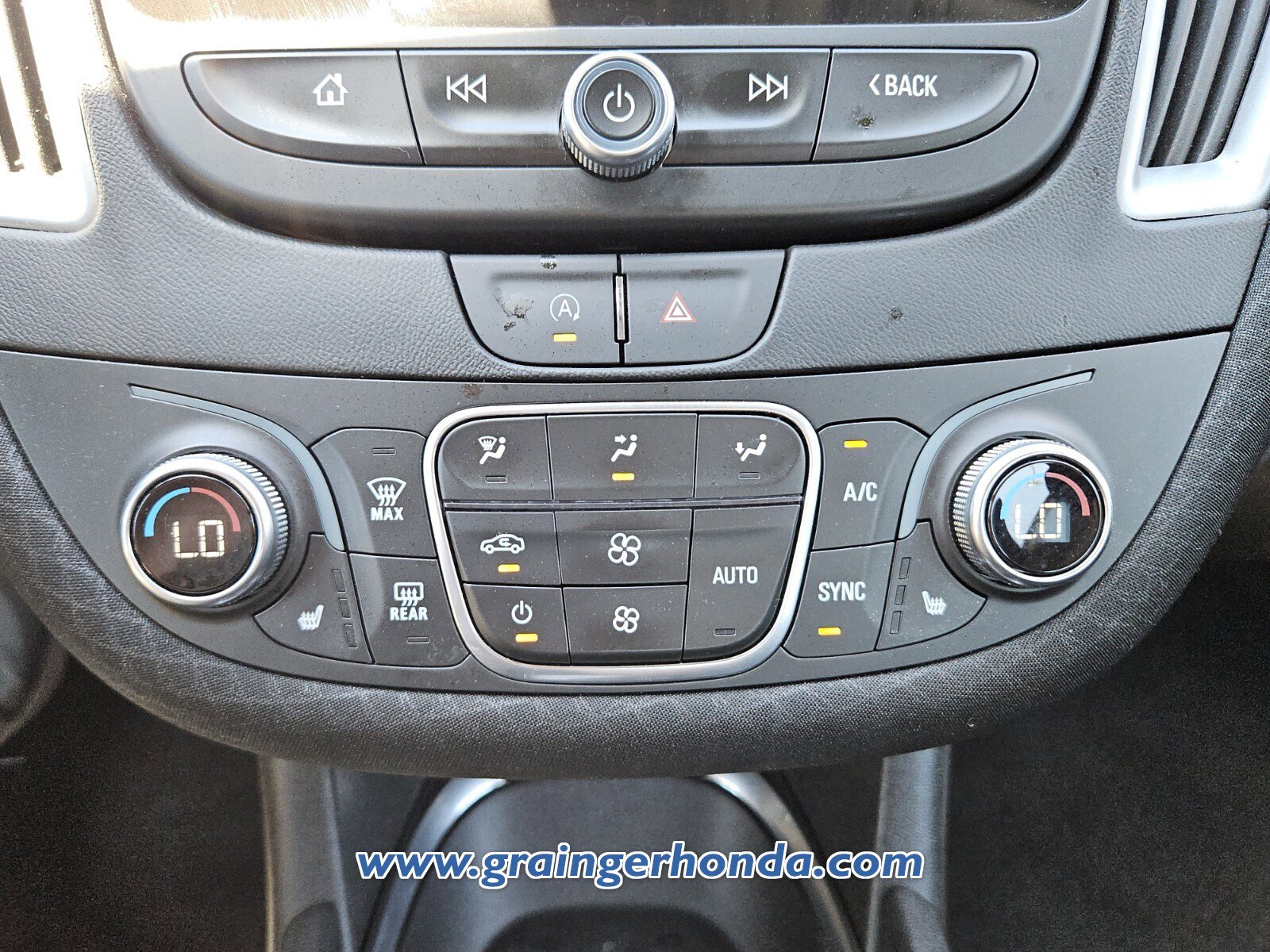 Used 2025 Chevrolet Malibu LT FWD image 17