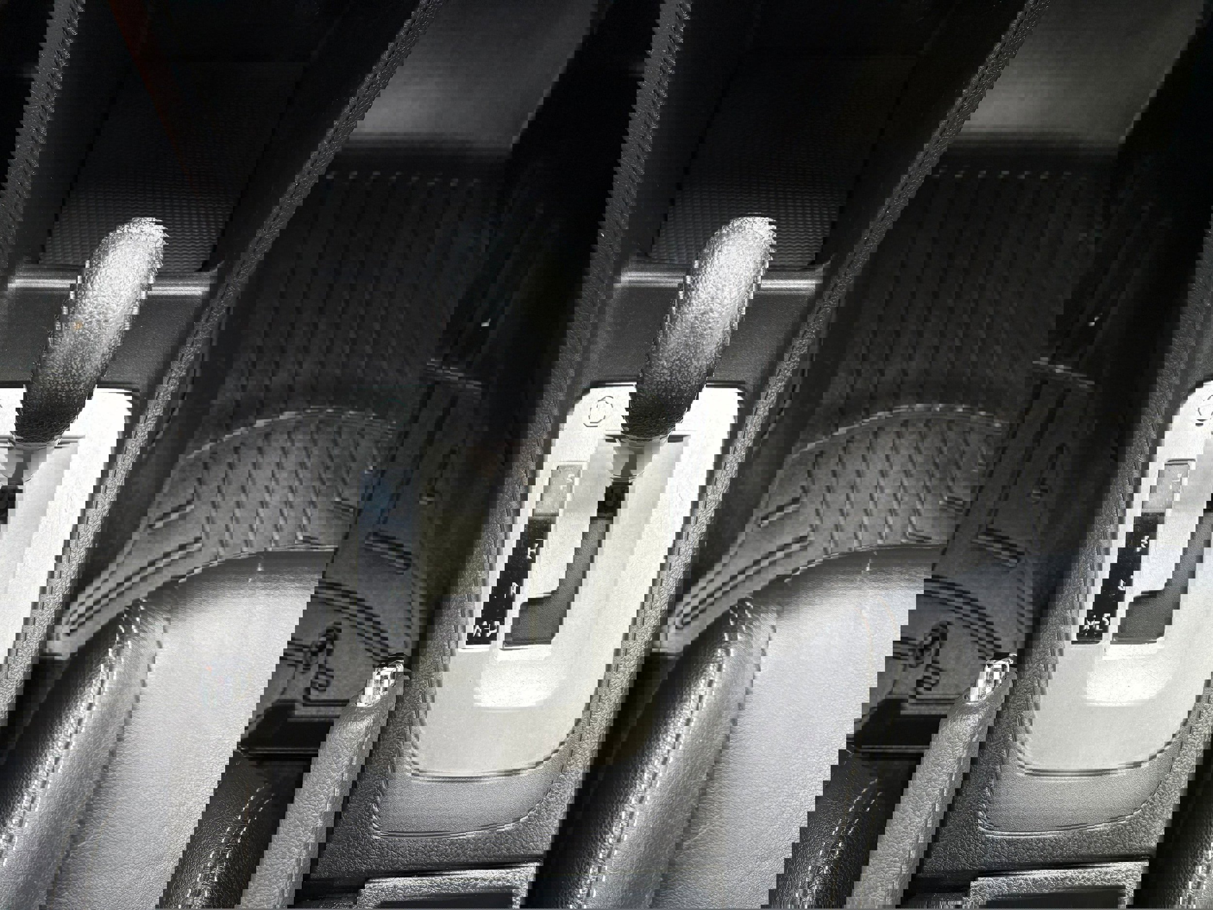 Used 2013 Subaru Crosstrek 2.0i Limited image 41