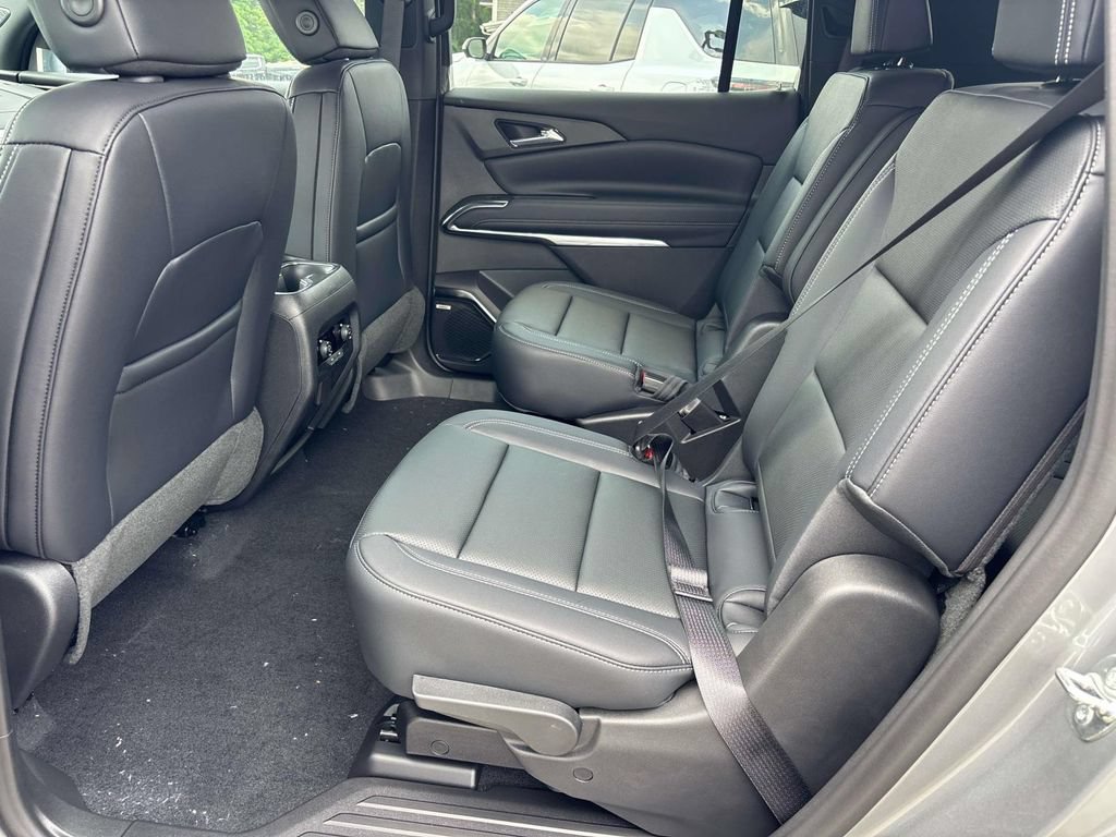 New 2026 Chevrolet Traverse LT w/ Enhanced Driving Package AWD/4WD image 7