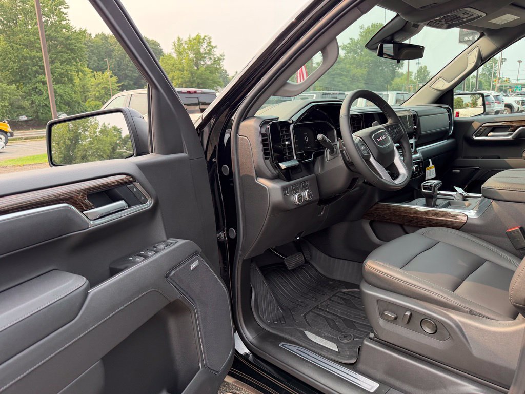 New 2026 GMC Sierra 1500 Elevation w/ Elevation Premium Package AWD/4WD image 18