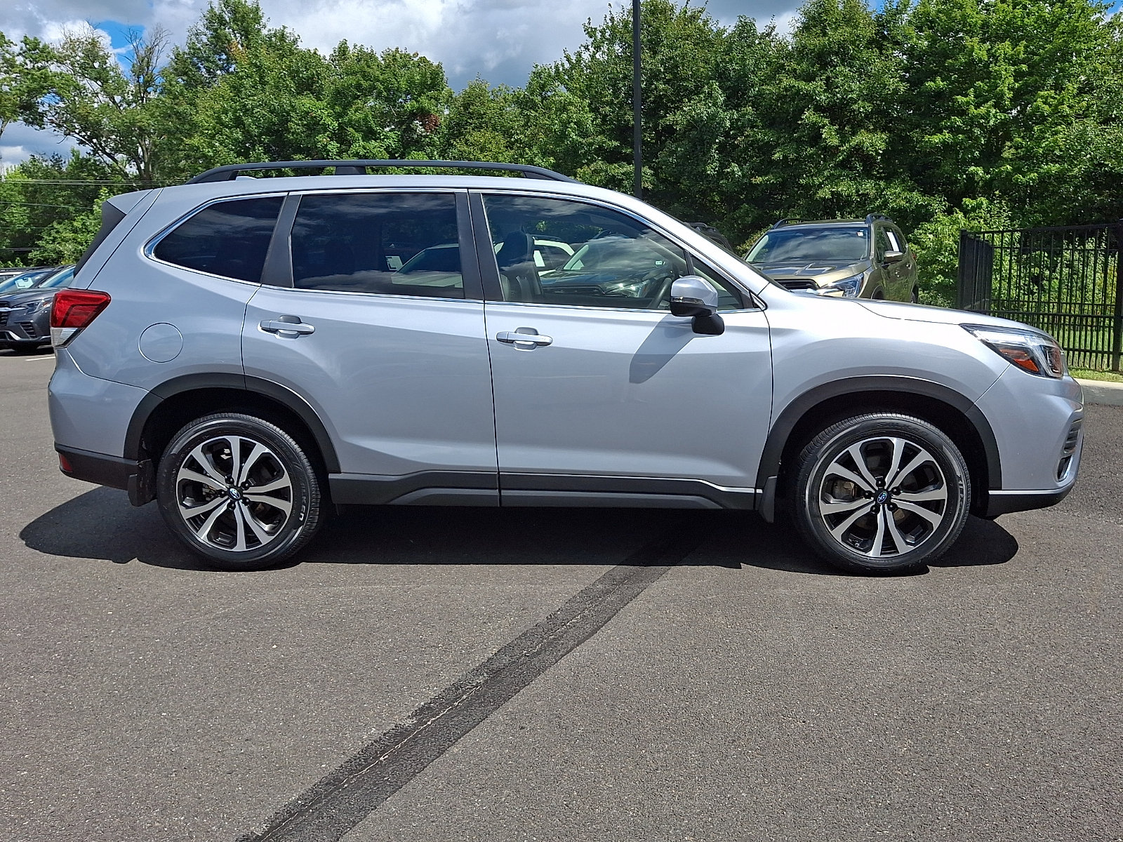 Used 2020 Subaru Forester Limited AWD/4WD image 8