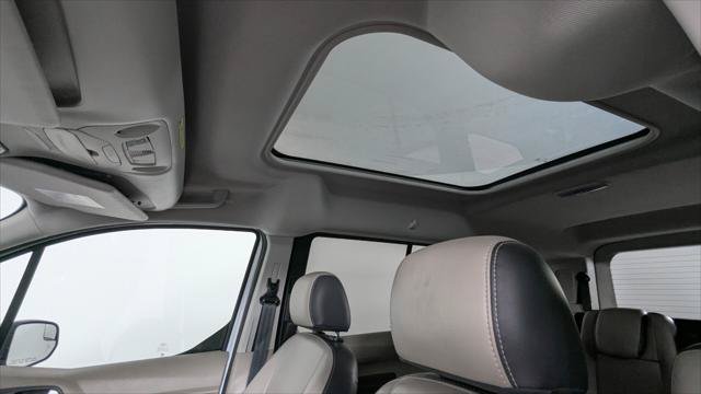 Used 2018 Ford Transit Connect Titanium w/ Titanium Premium Package FWD image 16