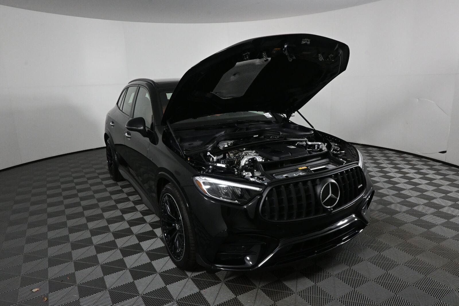 Certified 2026 Mercedes-Benz GLC 43 AMG 4MATIC image 33