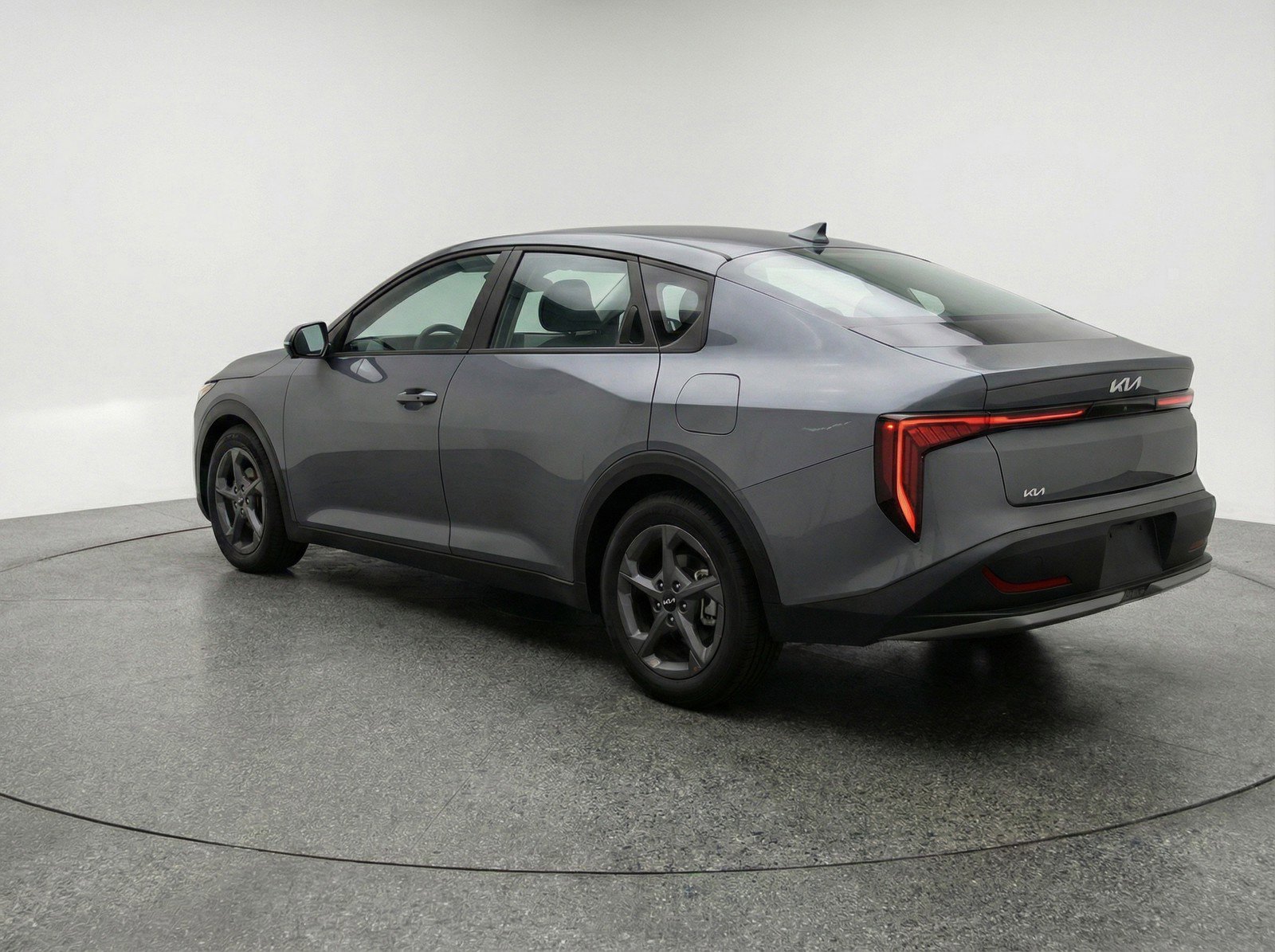 Used 2025 Kia K4 LXS FWD image 5