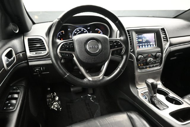 Used 2018 Jeep Grand Cherokee Limited RWD image 12