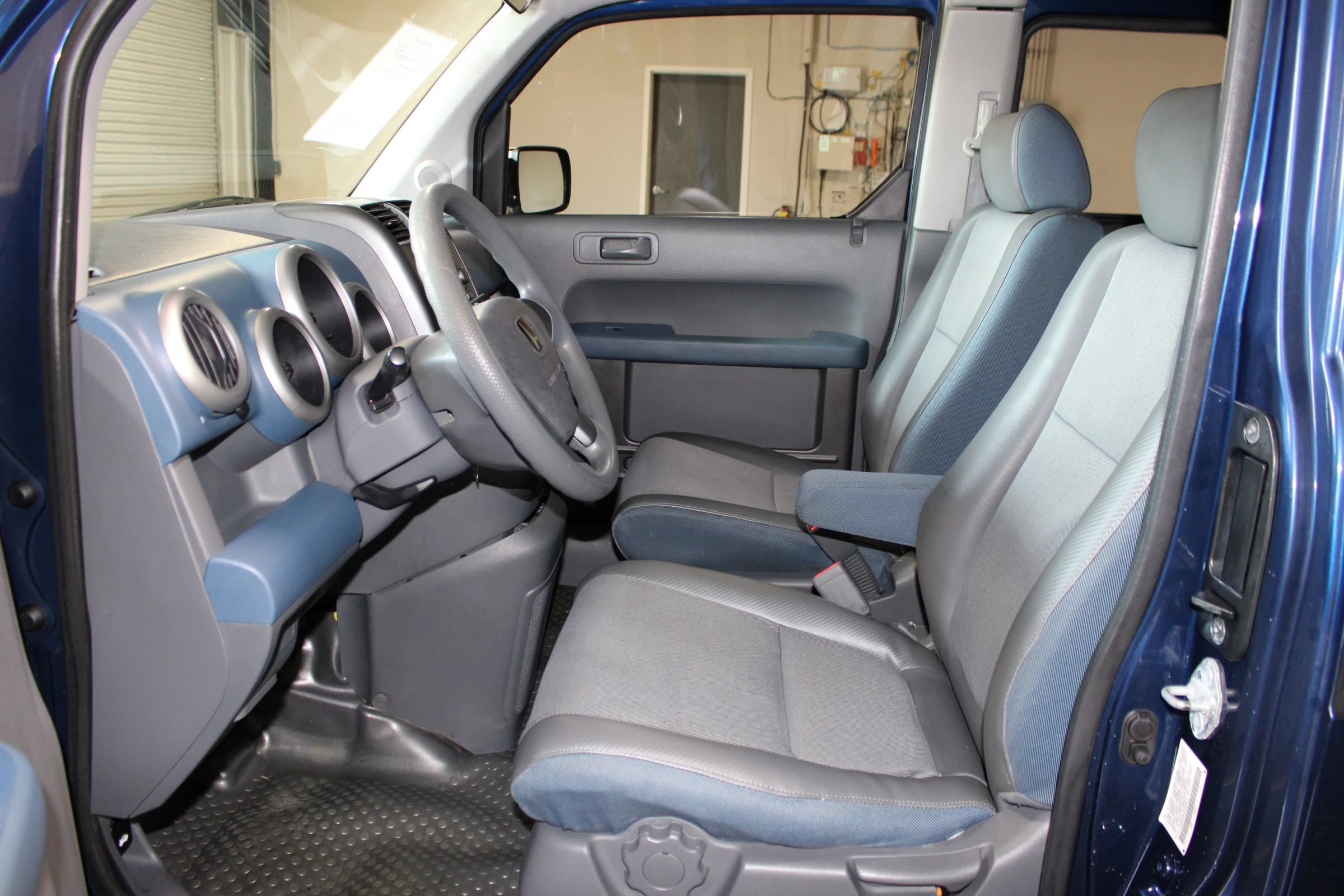 Used 2003 Honda Element EX image 8