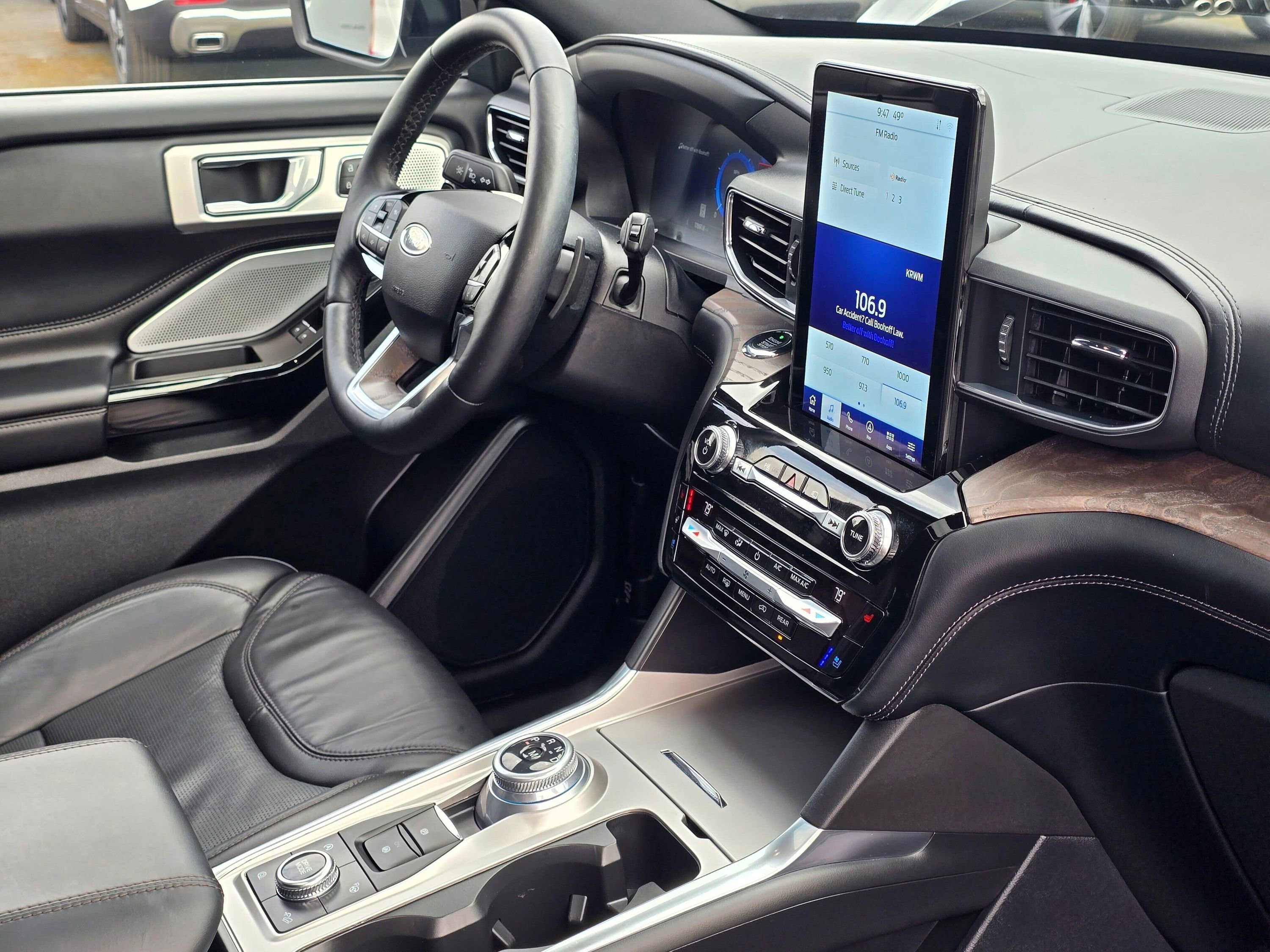 Used 2021 Ford Explorer Platinum w/ Equipment Group 601A image 31