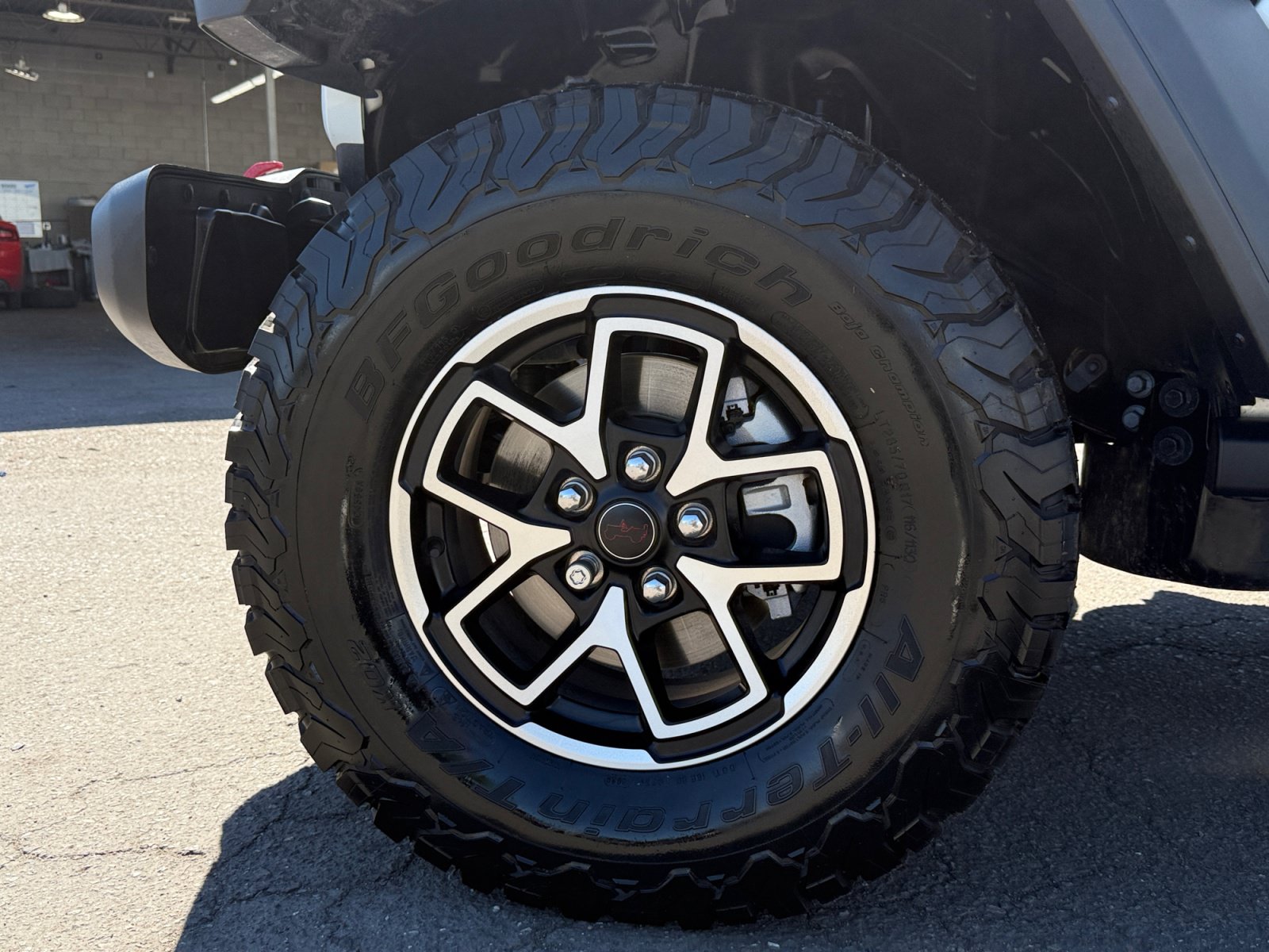 Used 2026 Jeep Wrangler Unlimited Rubicon AWD/4WD image 11