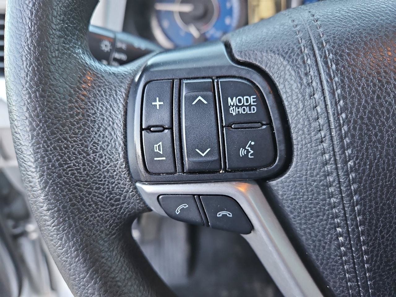 Used 2020 Toyota Sienna L FWD image 13