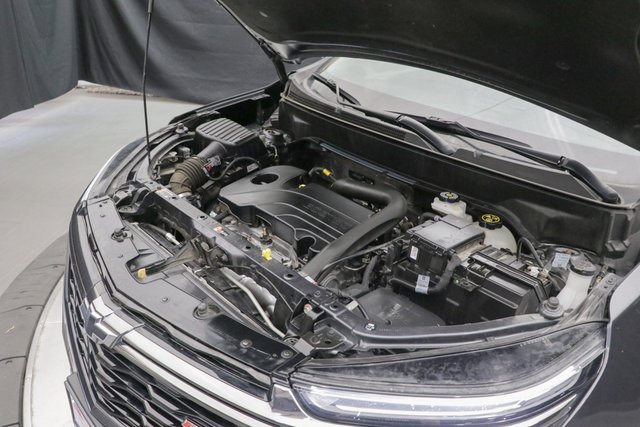 Used 2023 Chevrolet Equinox RS w/ RS Leather Package image 34