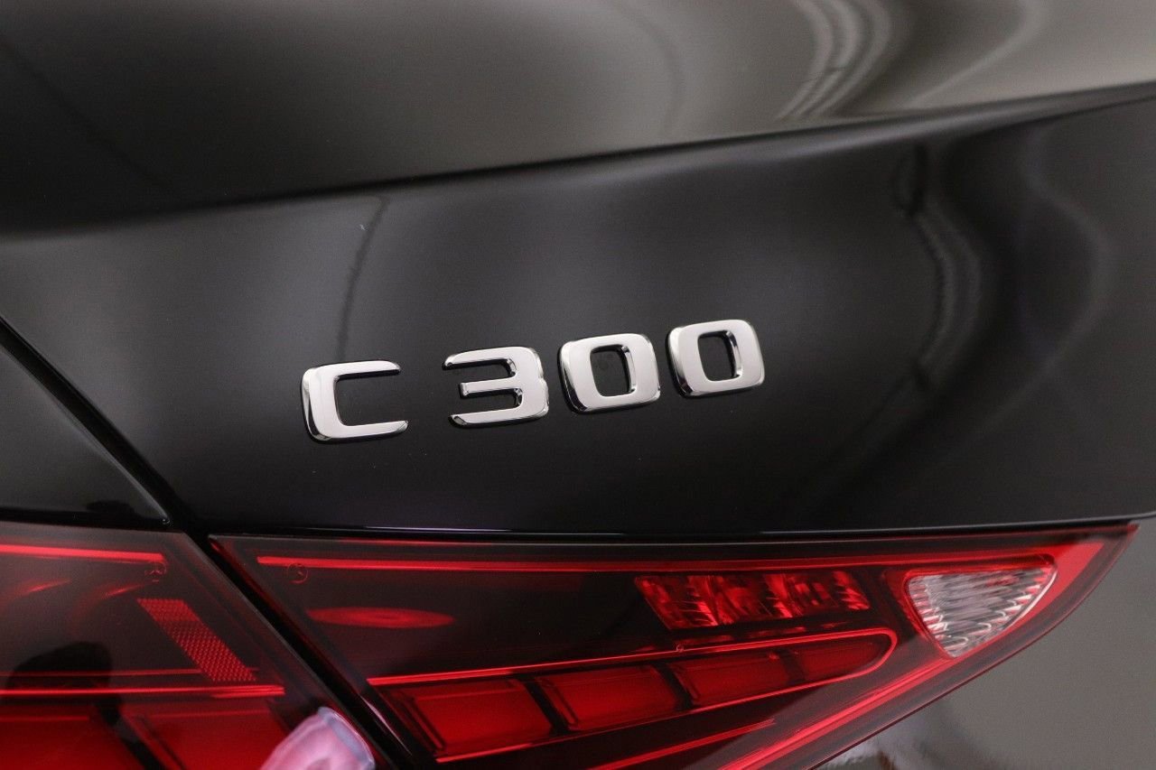 Used 2025 Mercedes-Benz C 300 4MATIC Sedan image 22
