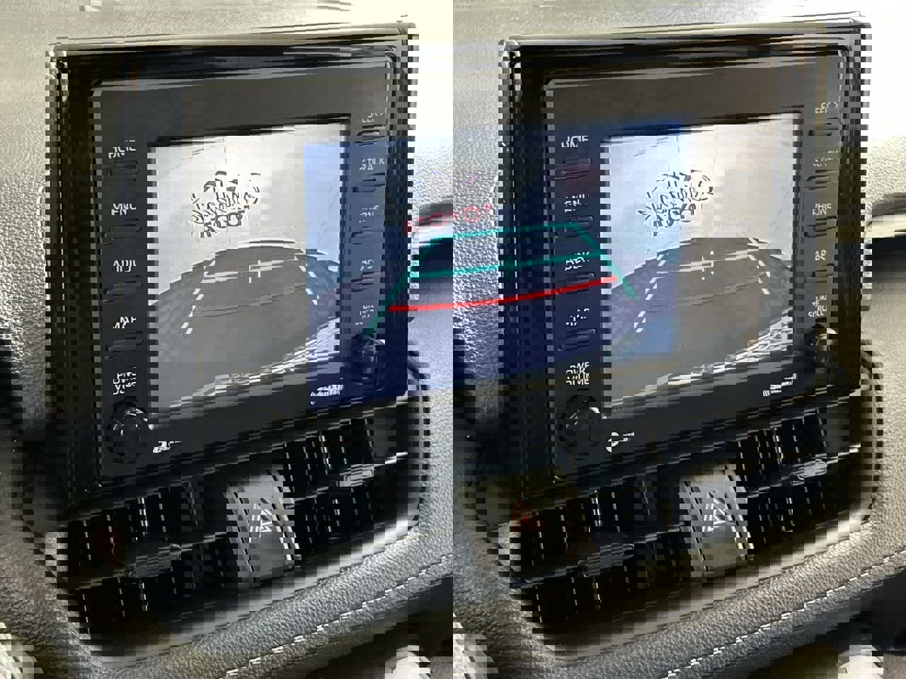 Used 2022 Toyota RAV4 LE image 18