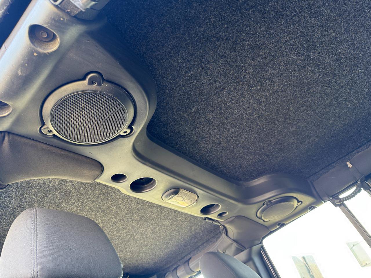 Used 2012 Jeep Wrangler Unlimited Sahara AWD/4WD image 32