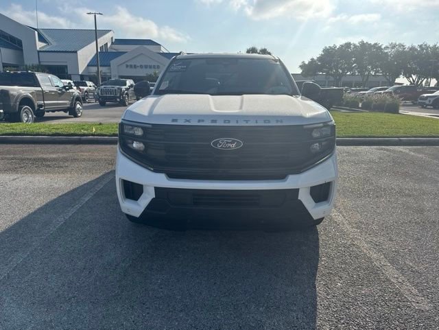 Used 2025 Ford Expedition Max Active RWD image 2