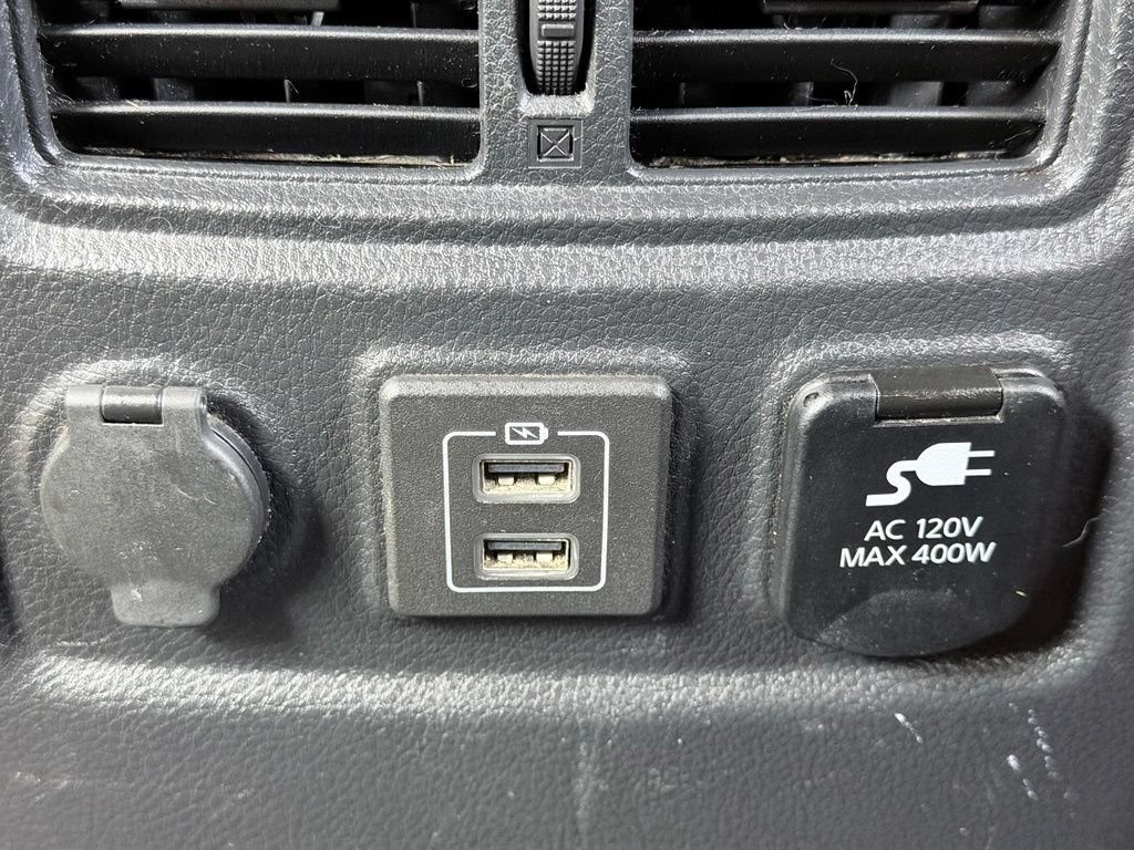Used 2020 Nissan Titan SV w/ SV Convenience Package AWD/4WD image 23