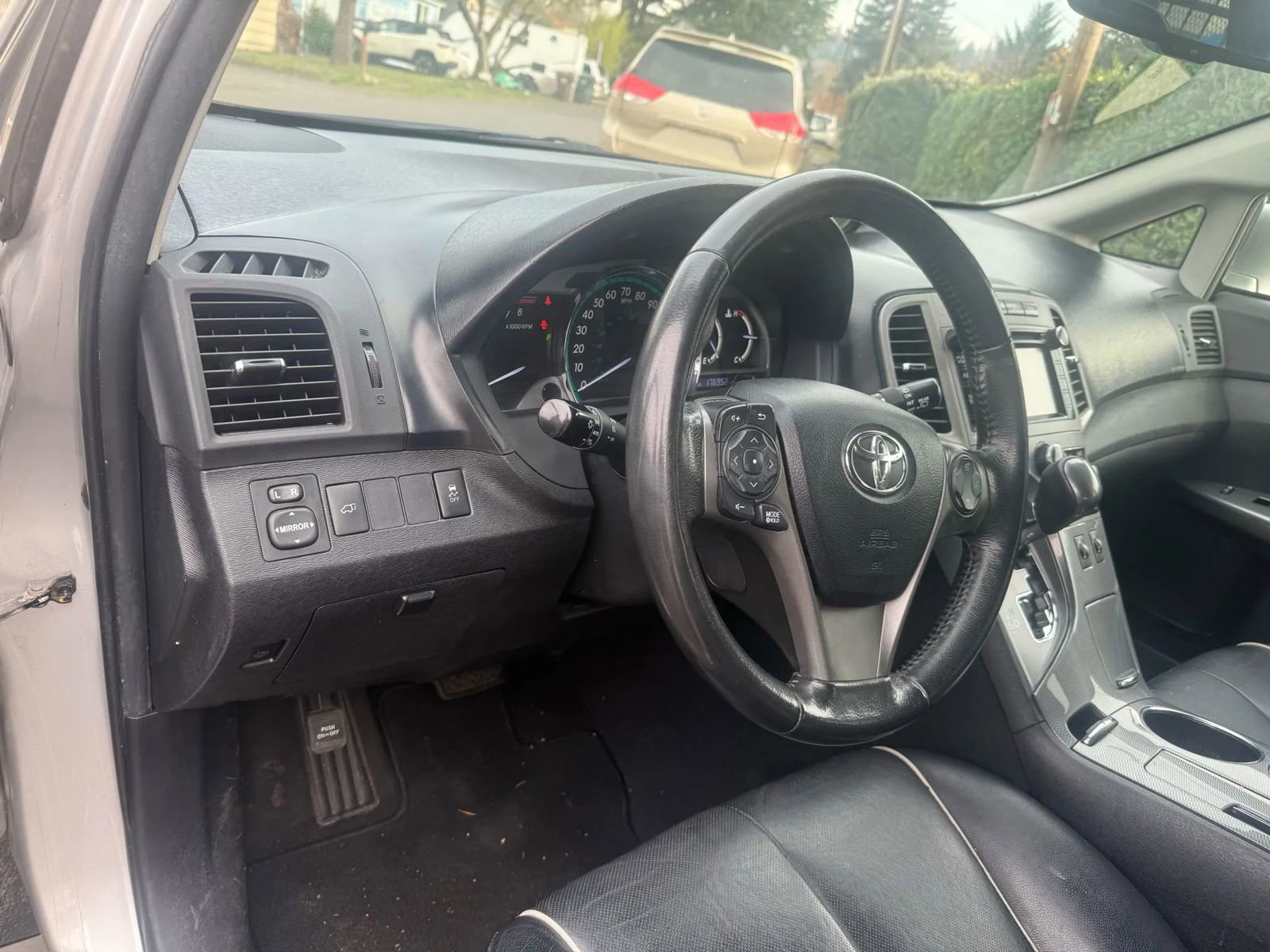 Used 2013 Toyota Venza XLE AWD/4WD image 8