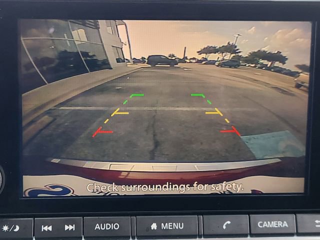 Used 2022 Nissan Rogue SV image 14