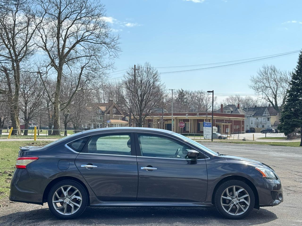 Used 2013 Nissan Sentra SR w/ Electronics Pkg image 9