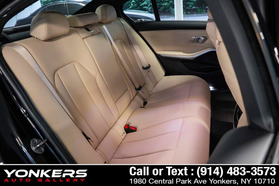 Used 2021 BMW 330e w/ Convenience Package RWD image 42