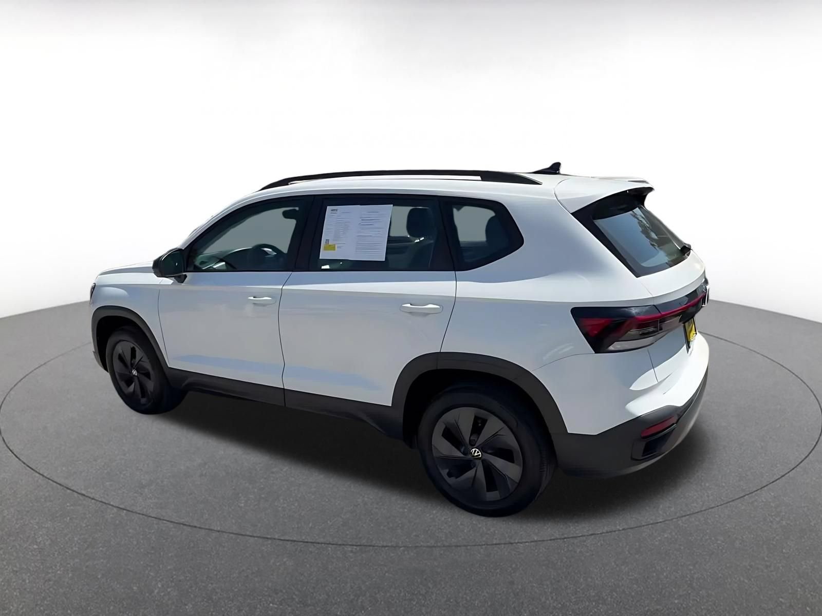 Used 2026 Volkswagen Taos S FWD image 9