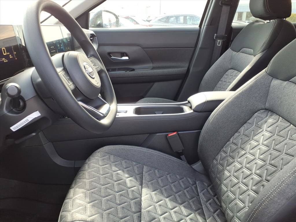 New 2026 Nissan Kicks SV w/ Cold Weather Package AWD/4WD image 8