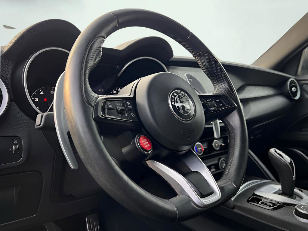 Used 2023 Alfa Romeo Stelvio Sprint RWD image 40