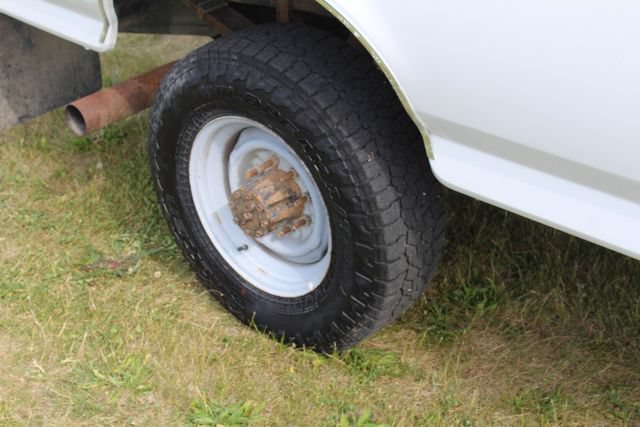 Used 1996 Ford F250 4x4 Regular Cab image 11
