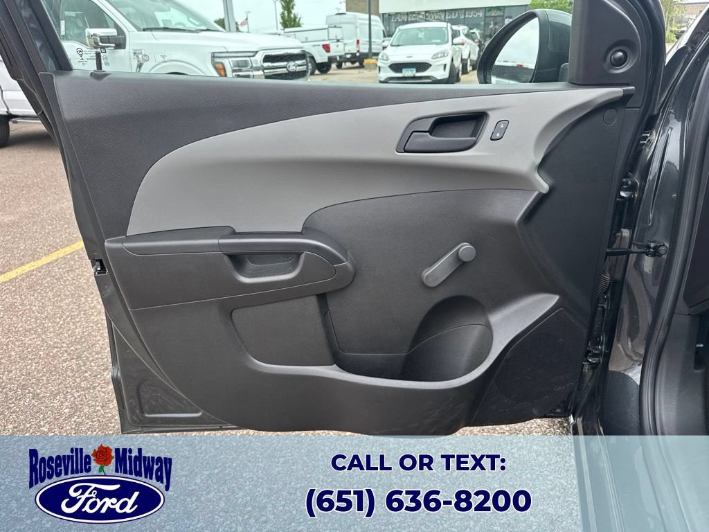 Used 2019 Chevrolet Sonic LT FWD image 25