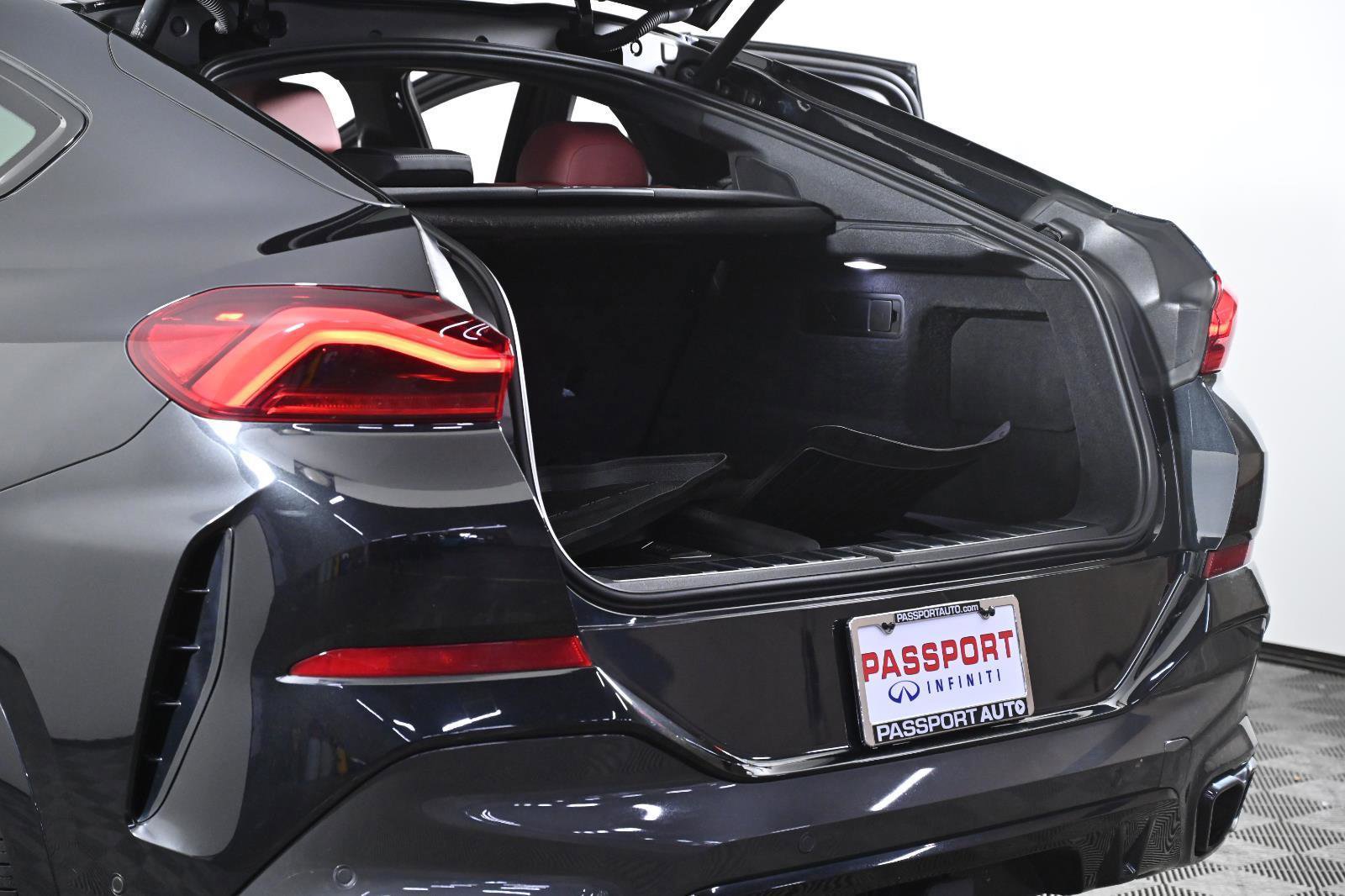 Used 2024 BMW X6 M60i image 41