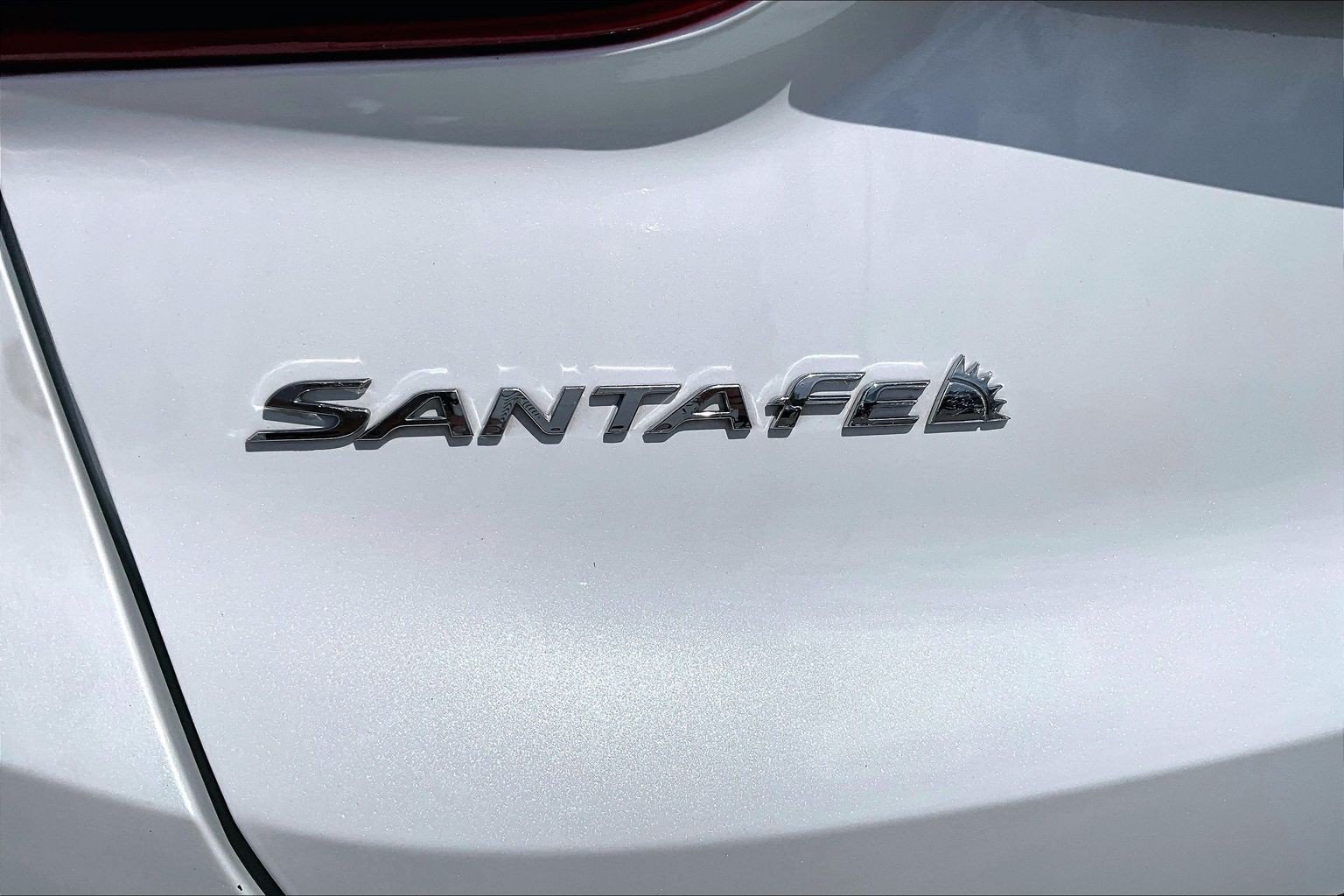 Used 2019 Hyundai Santa Fe SE FWD image 32