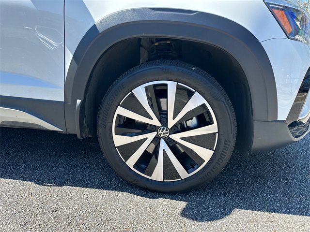 Used 2022 Volkswagen Taos SE image 28