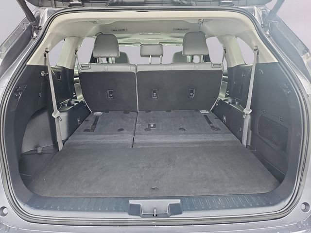 Used 2022 Toyota Highlander XLE image 30