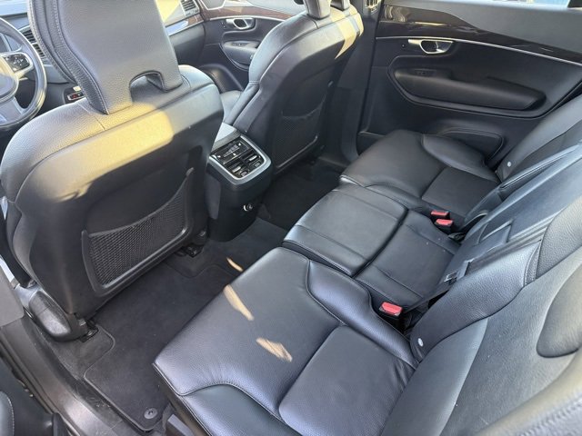 Used 2019 Volvo XC90 T6 Momentum w/ Advanced Package image 12