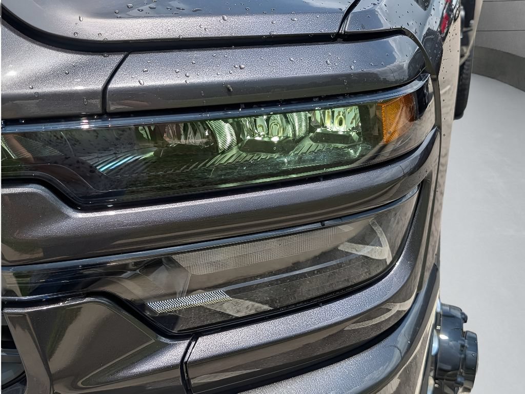 New 2026 RAM 3500 Big Horn AWD/4WD image 9