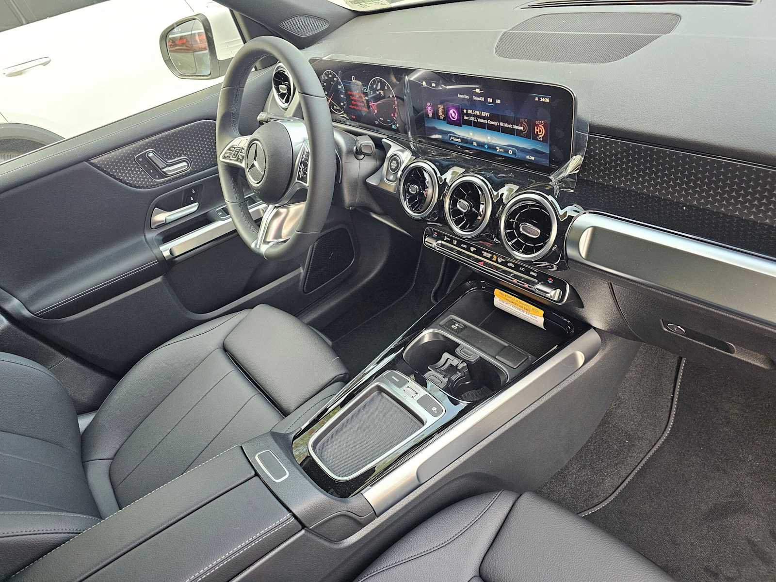 New 2026 Mercedes-Benz GLB 250 image 11