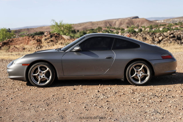 Used 2003 Porsche 911 Carrera RWD image 3