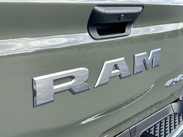 New 2026 RAM 1500 4x4 Crew Cab image 19