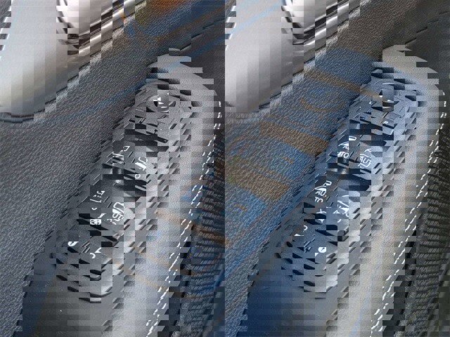 New 2026 Chrysler Pacifica Select image 25