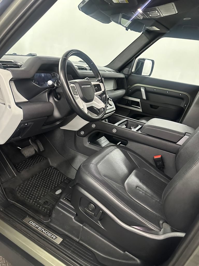 Used 2022 Land Rover Defender 90 X-Dynamic SE AWD/4WD image 10