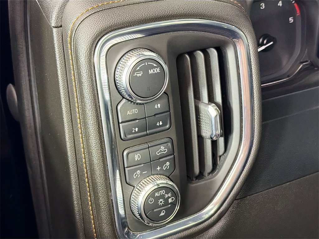 Used 2023 GMC Sierra 2500 AT4 w/ AT4 Preferred Package image 10
